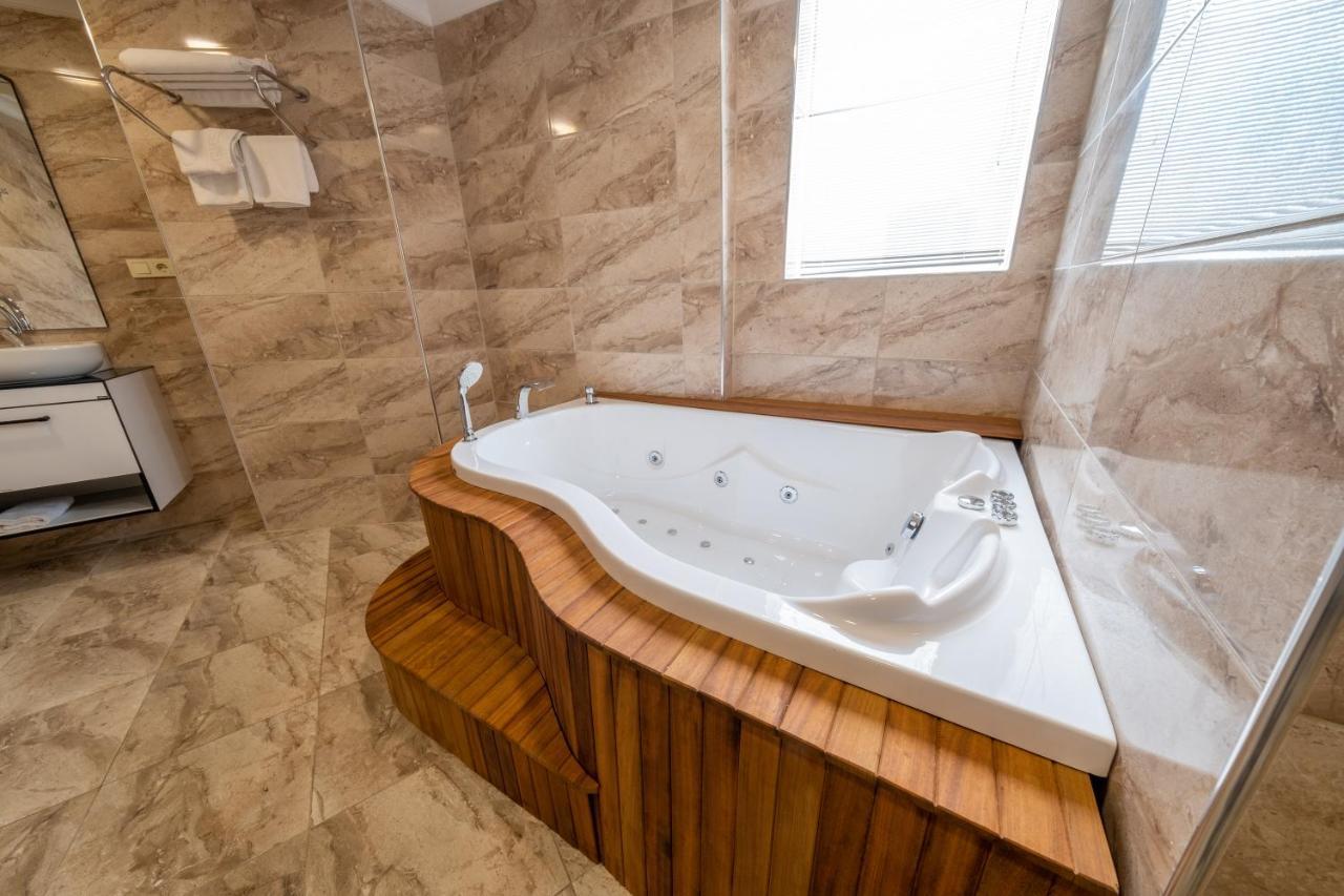 Istanbul Nova Hotel Екстер'єр фото